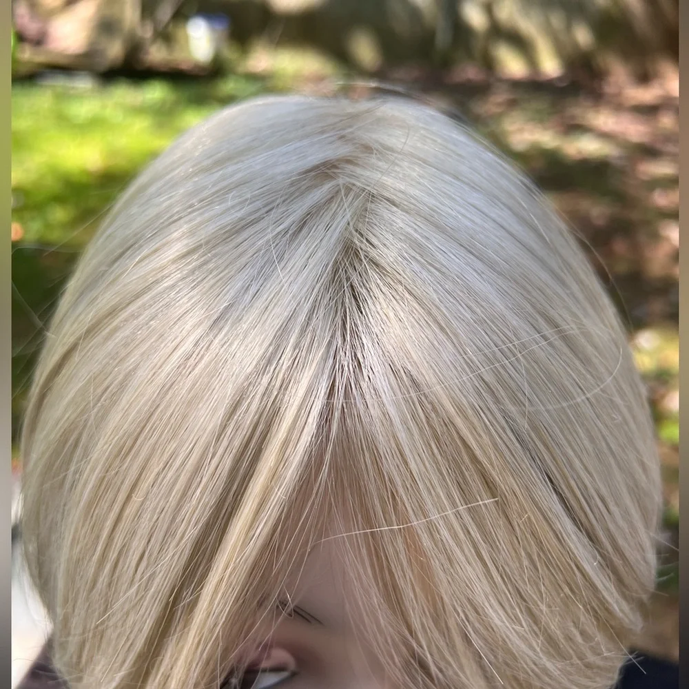 Raquel Welch Wigs “Influencer Inspo” Heat ok synthetic wig - Picture 4 of 7